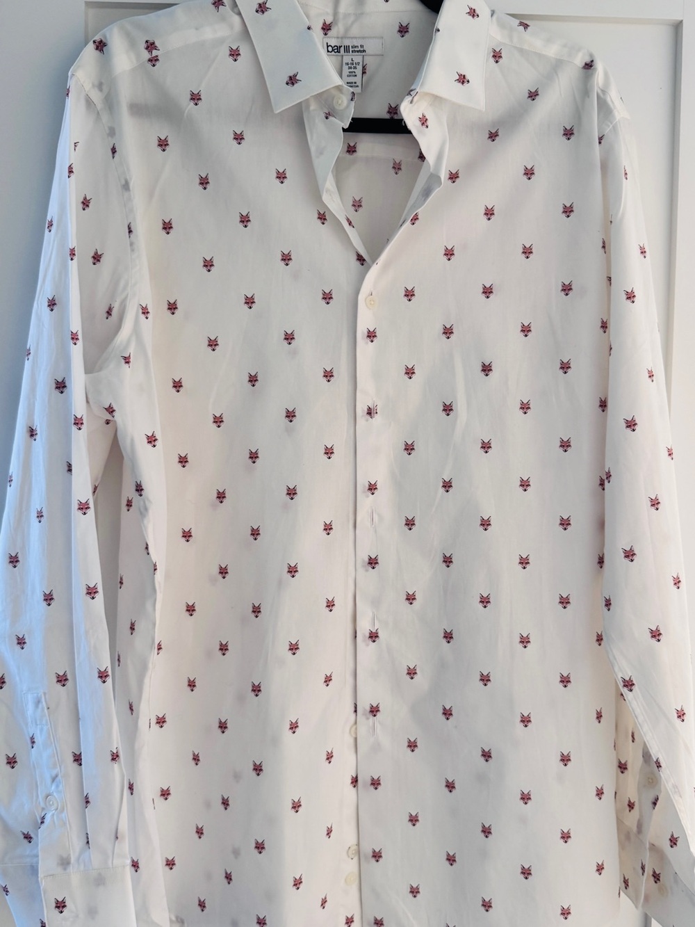 Bar III White Dress Shirt with Red Fox Print size Large brand new